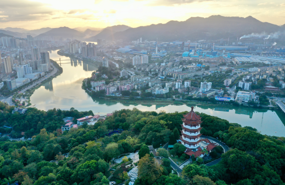 福建致敬,领导与同胞的深情汇聚